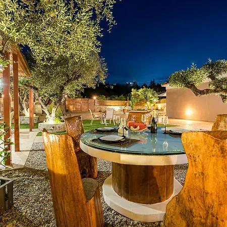 Vila Sofoklis Koukounariá